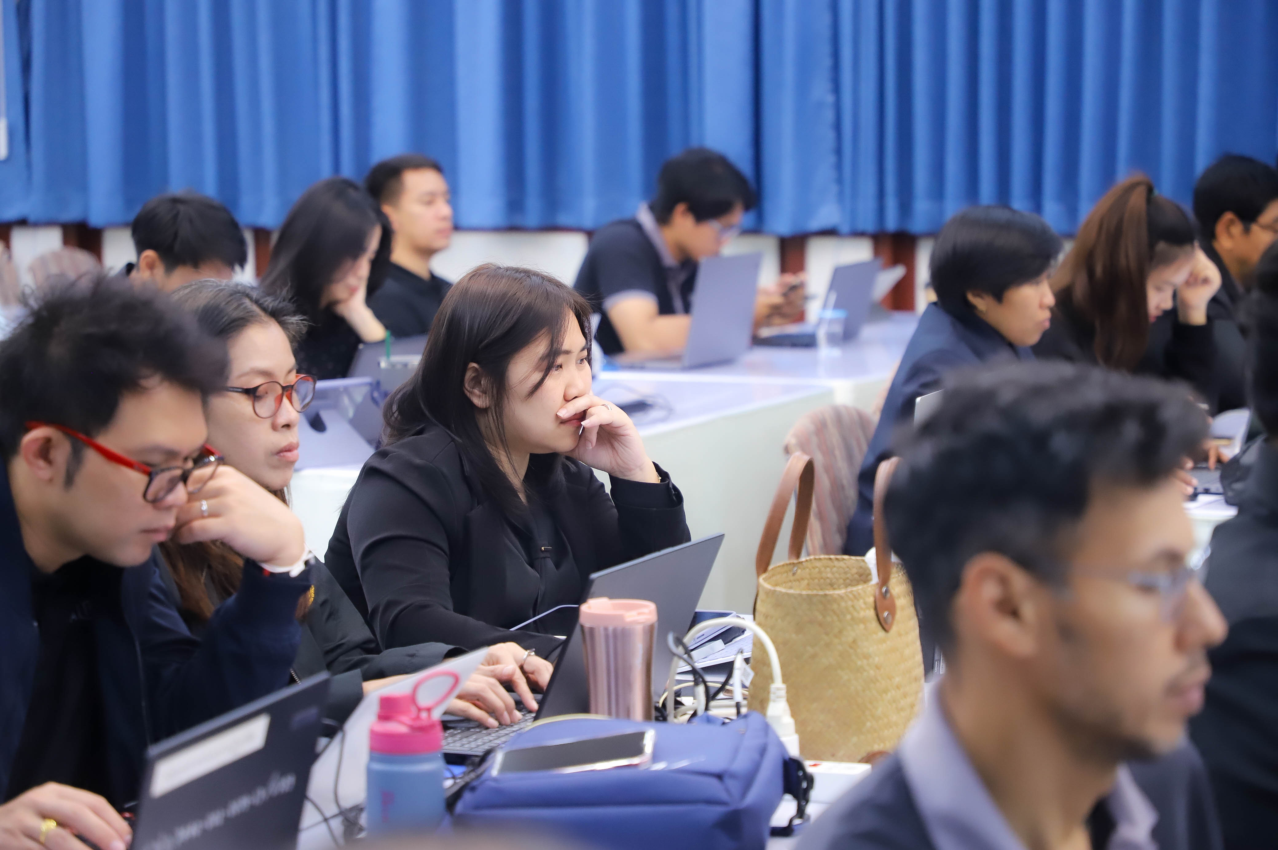 title - ส.ป.ก. ยุคใหม่!! อัปสกิลบุคลากรใช้ AI ช่วยงาน ลดเวลา-ลดพลาด เพิ่มความแม่นยำ